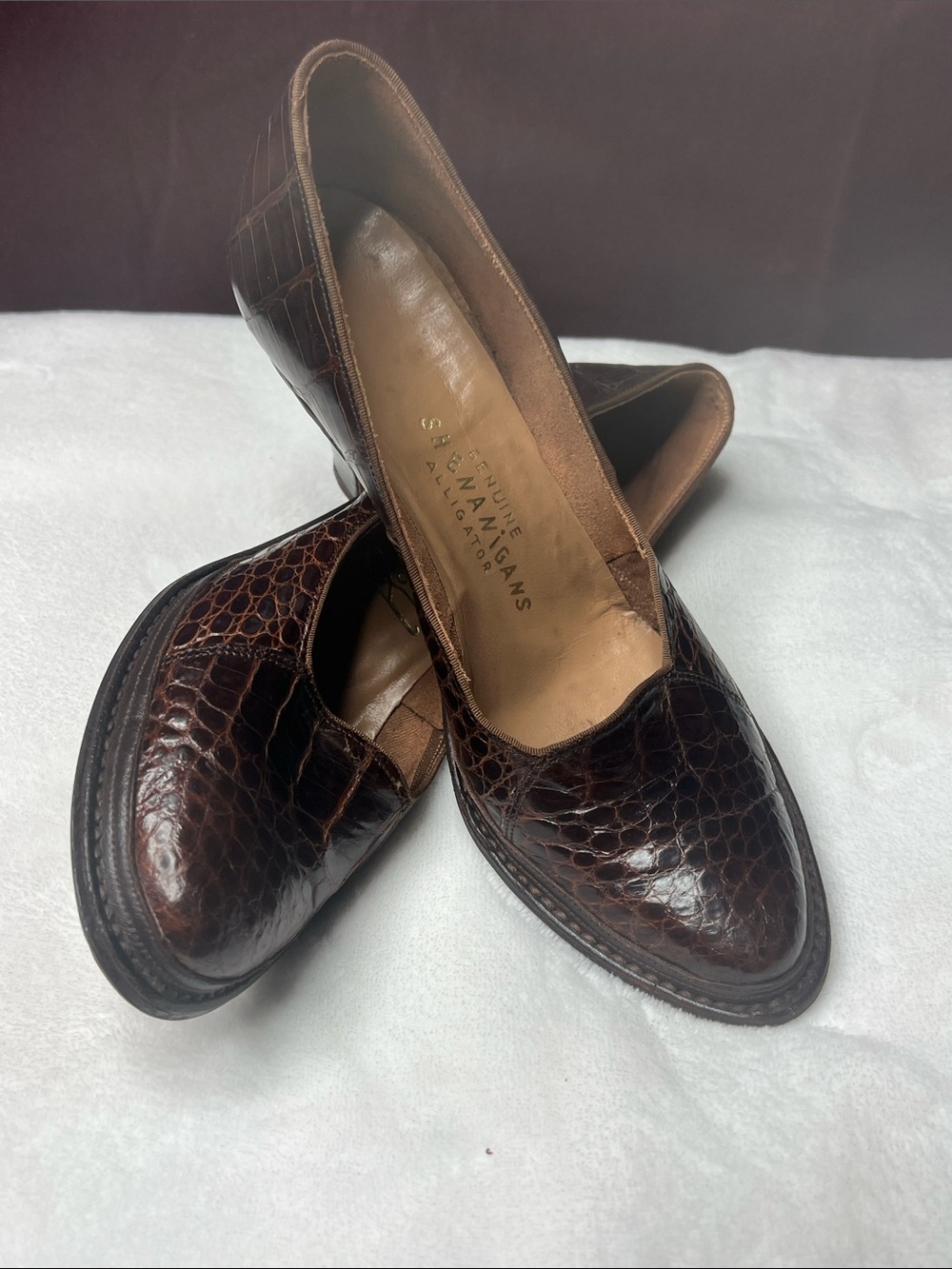 Shenanigans- Royers Genuine Alligator Pumps